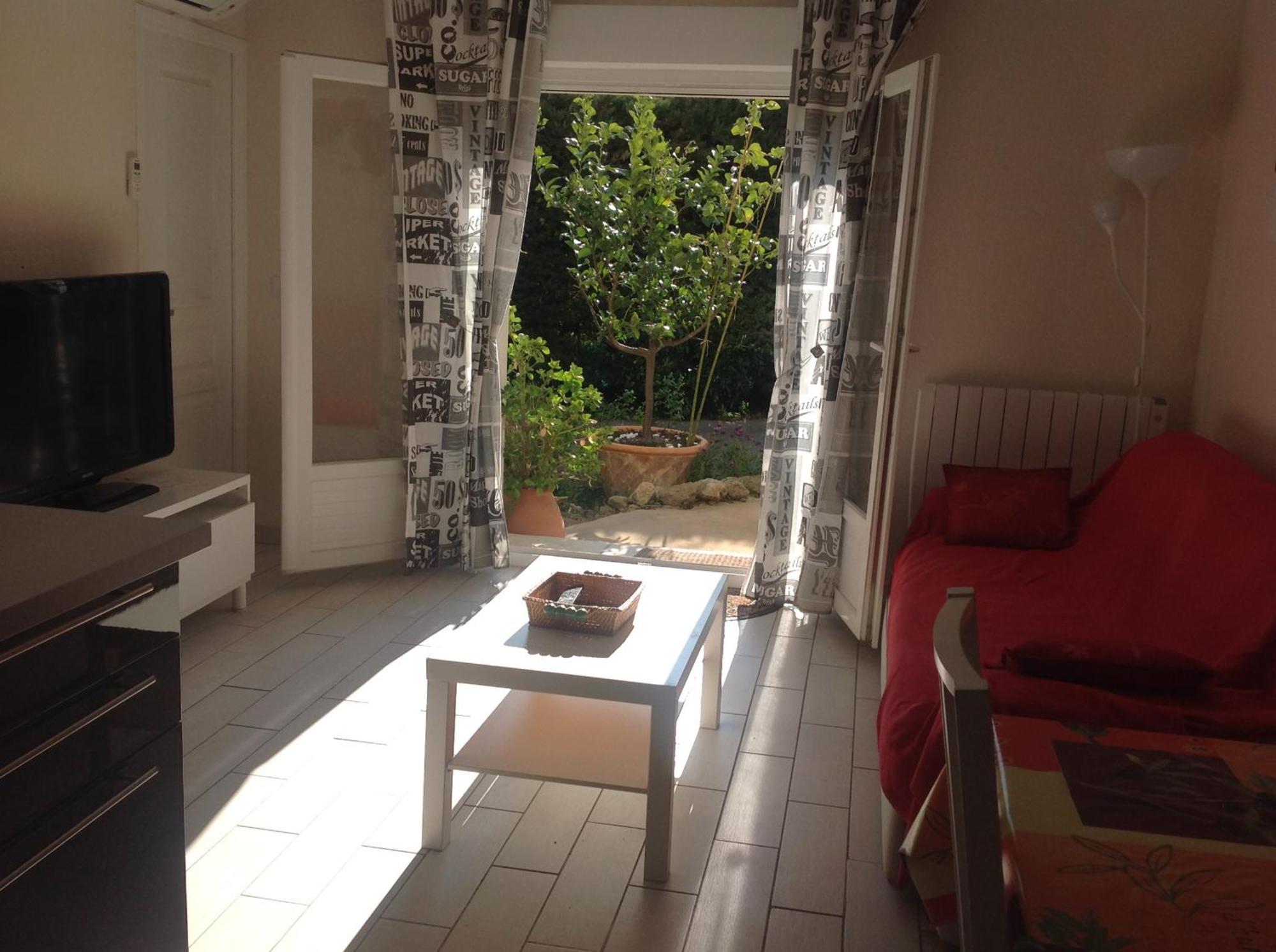 Rez De Villa Pebrier Frejus Luaran gambar